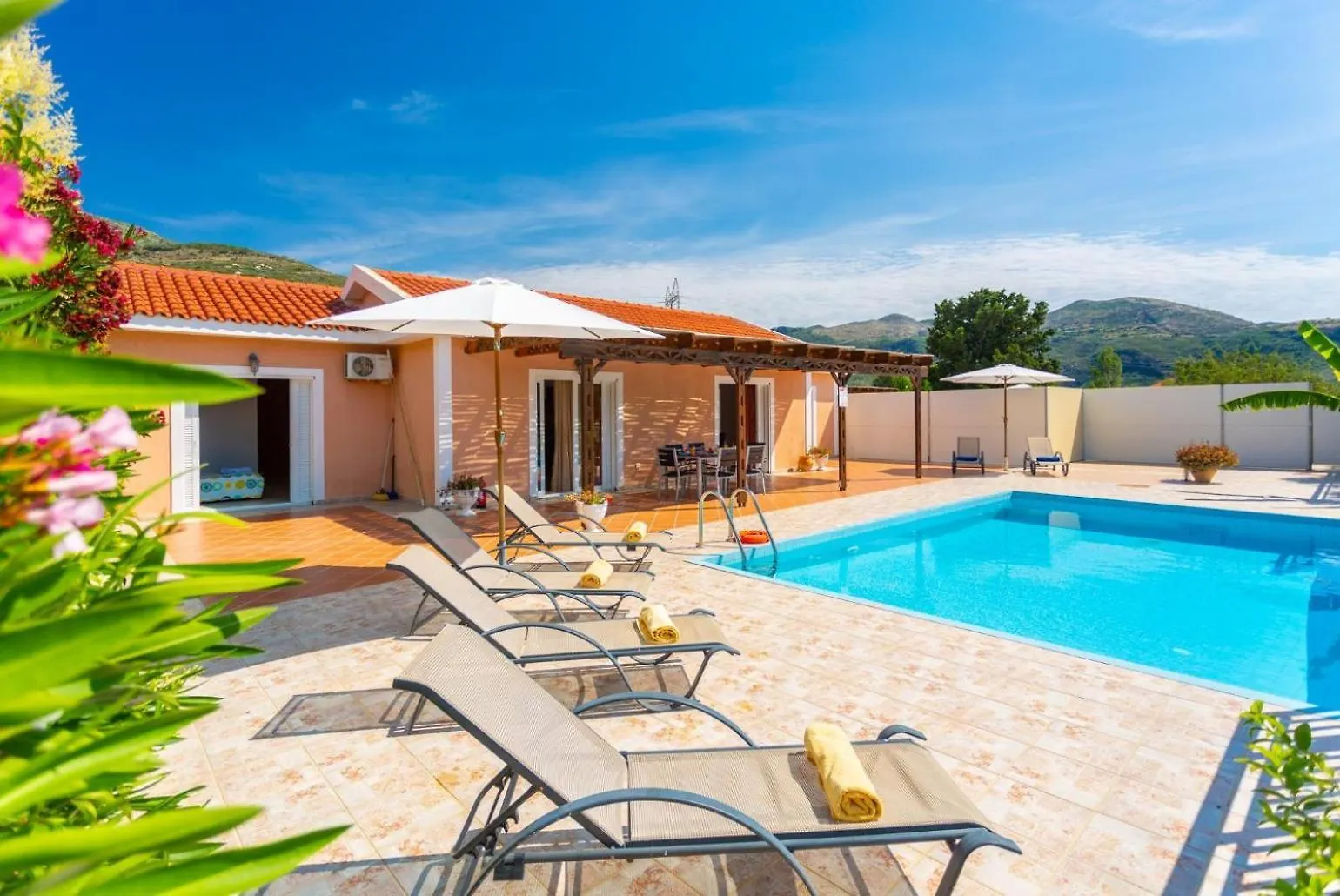 Villa Peach Katelios