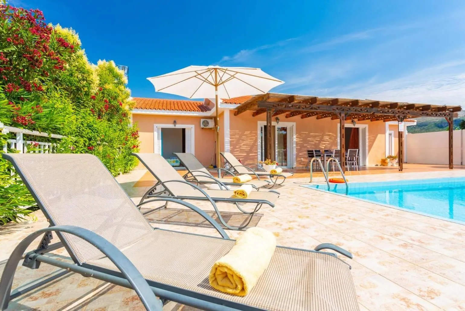 Villa Peach Katelios